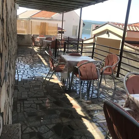Knezevic 아파트 네움