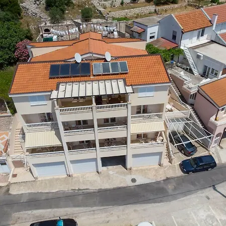 Knezevic Apartment Neum